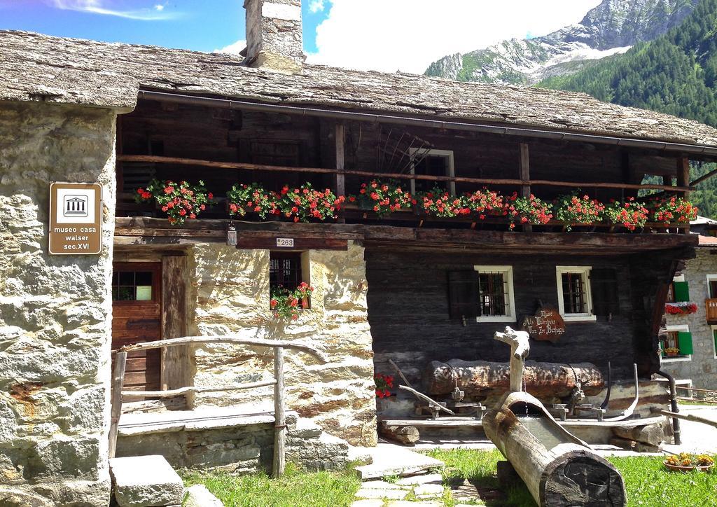 Appartamento Casa Weisstor Con Patio, Giardino E Orti Vista Monte Rosa Macugnaga Exterior foto